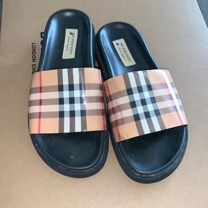 Burberry Check Slides